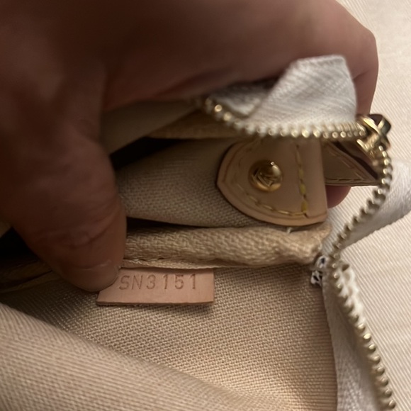 Original Louis Vuitton  new Eva cross body bag - Picture 12 of 16